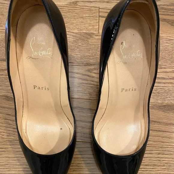 Christian Louboutin Pigalle 100 Black Patent Leather in size 37. - Picture 7 of 7
